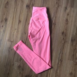 Beyond Yoga coral space dye leggings